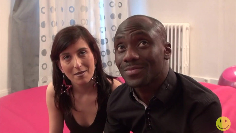 French Amateur Porn: Lilou Sou dans un gangbang interracial