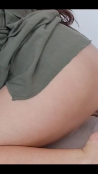 裸露的腿和脚