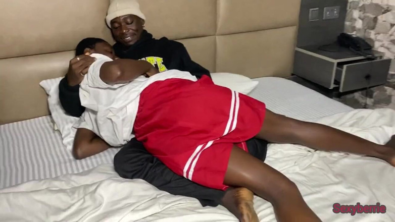 Sexyberrie1: 흑인 대물 자지에게 따먹히는 음란한 음란한 변태 십대