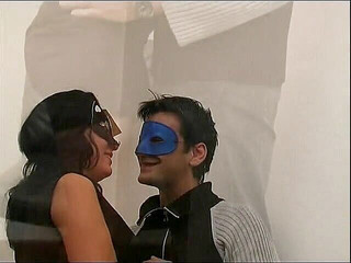 Xtime Network: 两个戴面具的换妻癖者在办公室做爱