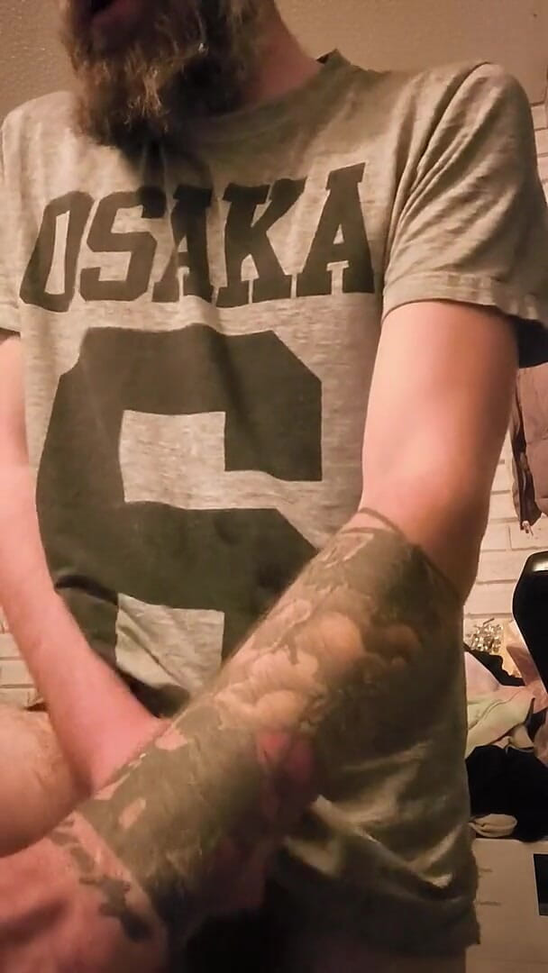 Smoking and Wanking with a Little Bum Fun (Smokingstoker86)