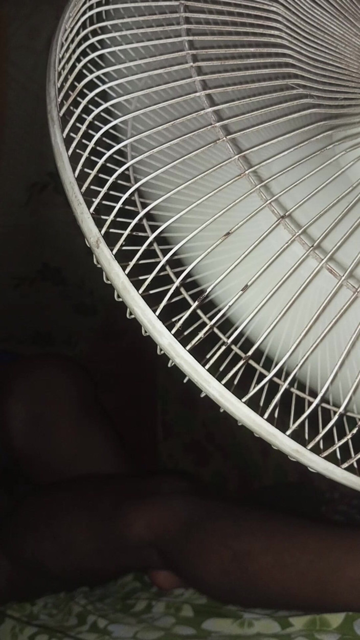 payGirl: Ventunesimo video: la zia viene segretamente scopata in una stanza...