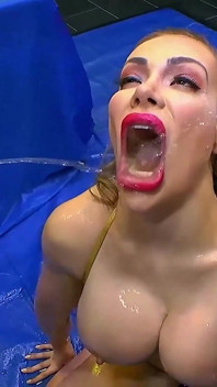 Ggg deutscher gangbang - durchnässt und dominiert