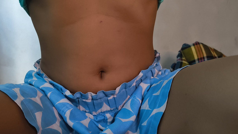 rhdhudhdhd: Jag knullade min styvbror nära mitt hem vid busstationen Hotel....