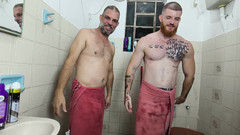 carmonaoficial: 아빠와 함께 목욕