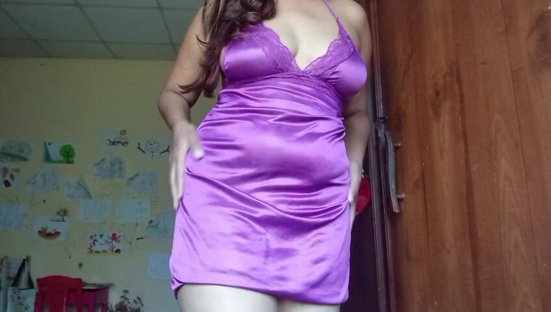 Miya White: Anne, prof sri-lankaise, en solo dans sa chambre