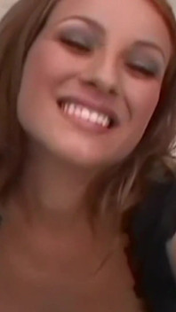 Sladká Dani Woodward je ta brad nu holka pro legendárního šukače, jako je Michael Stefano
