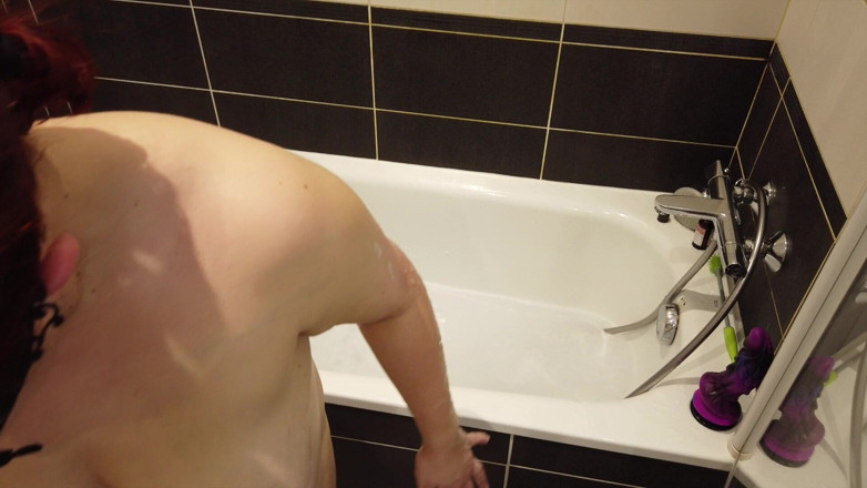 mariaespino: Rien Que Pour Vous La Video Dans Mon Bain En...