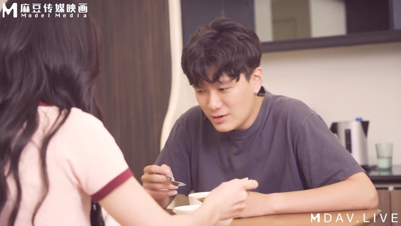 ModelMedia Asia: Md-0166 พี่สาวสามคนบังคับให้ฉันเสียซิง