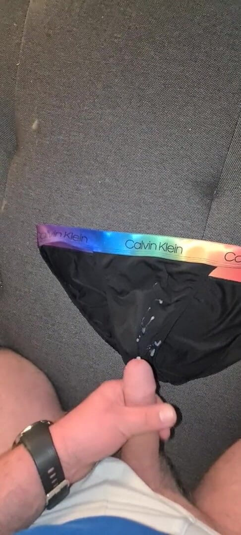 CumShorts: Spuszczanie na mojej bieliźnie