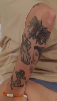 继妹不让我看电影，我不得不操她的菊花！