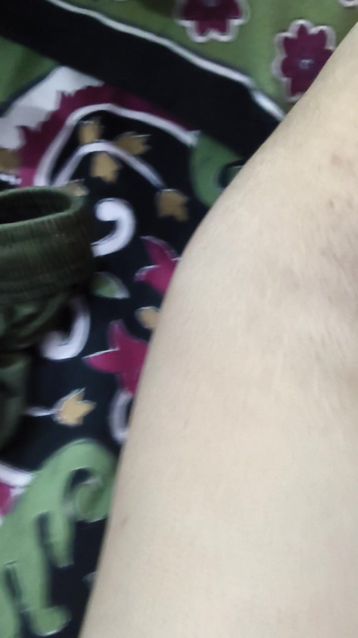 Deshihub: 大屁股哥被狠操