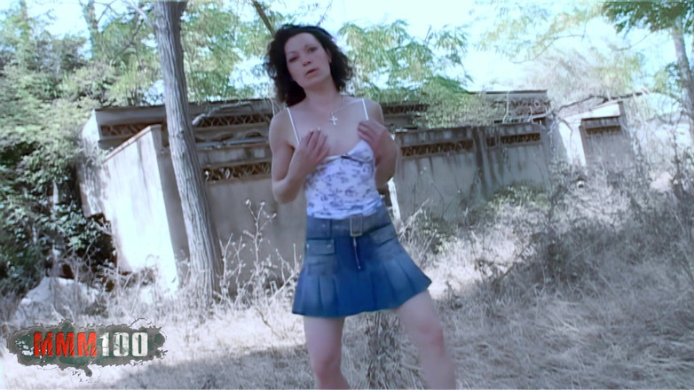 MMM100: ステフィー:かわいいステフィーが裸になる