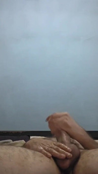 Guy with Big Cock Masturbates