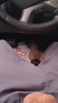 Handjob berisiko untuk awek panas di pantai