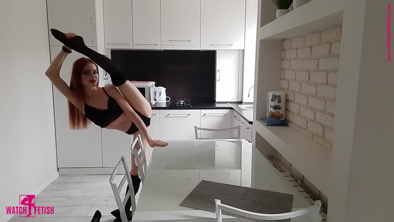 Watch4fetish: Îndoire impresionantă a frontului de la Mary Way
