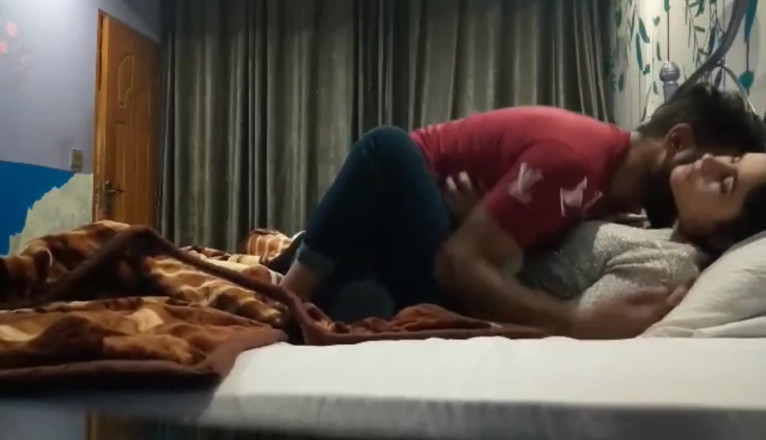 Dasi couple: Seul à la maison, mon copain viens me baiser