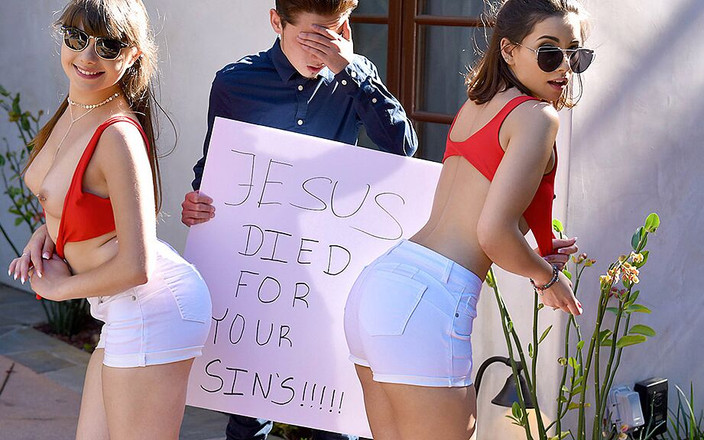 Step siblings studio: Sislovesme - 淫荡的继妹aria lee和luna Rival用她们的大屁股勾引拉丁男人