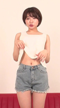 Zkoumání pupku a intimní čištění Noy Natsuki