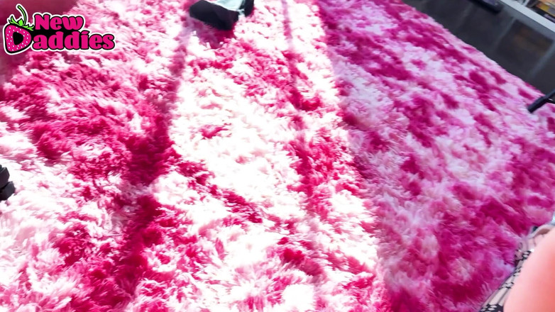 NewDaddies: Nikki Knightly देखने का बिंदु लंड चुसाई