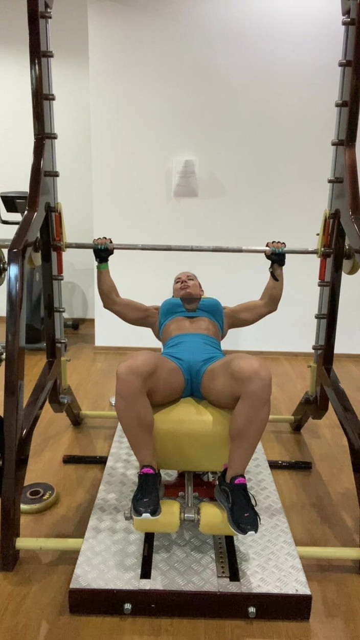 Alesyamuscledoll: Více než sportovec