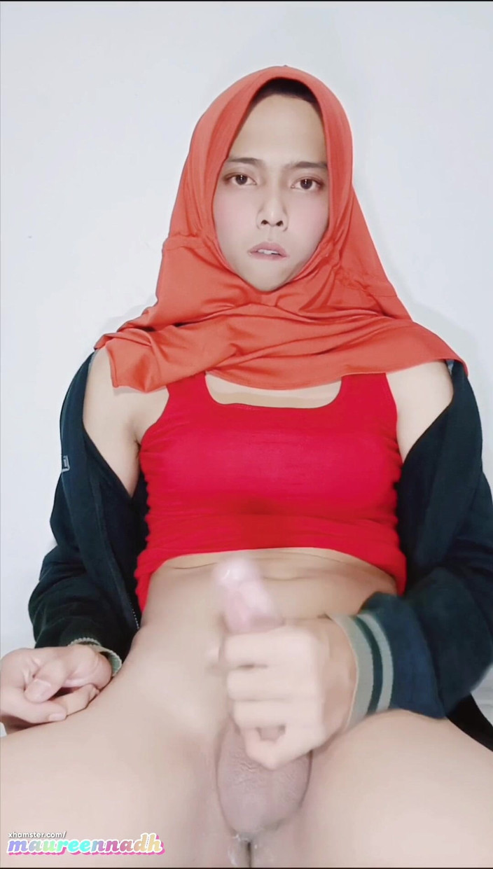 MaureenNadh: Hijab Asian Trap Sissy Shemale
