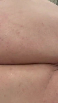 With Two Big Cucumbers in My Ass,in My Bed Screaming and Orgasm