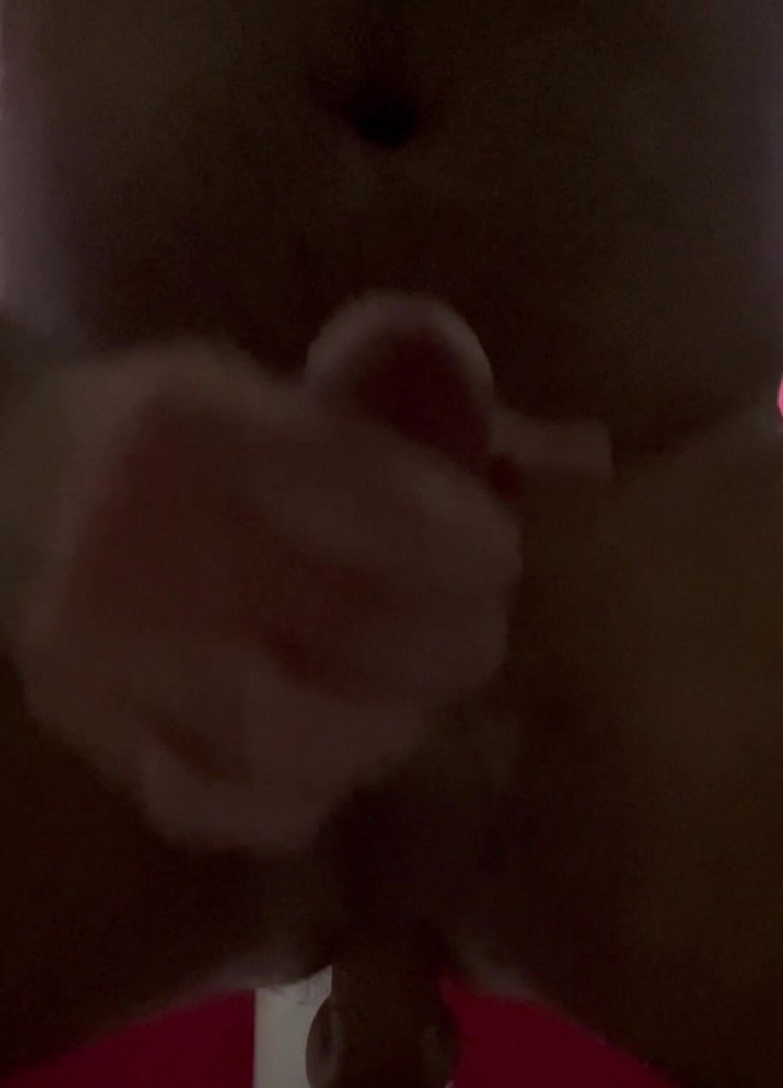 Razzle6: अपने सख्त लंड पर बीमार