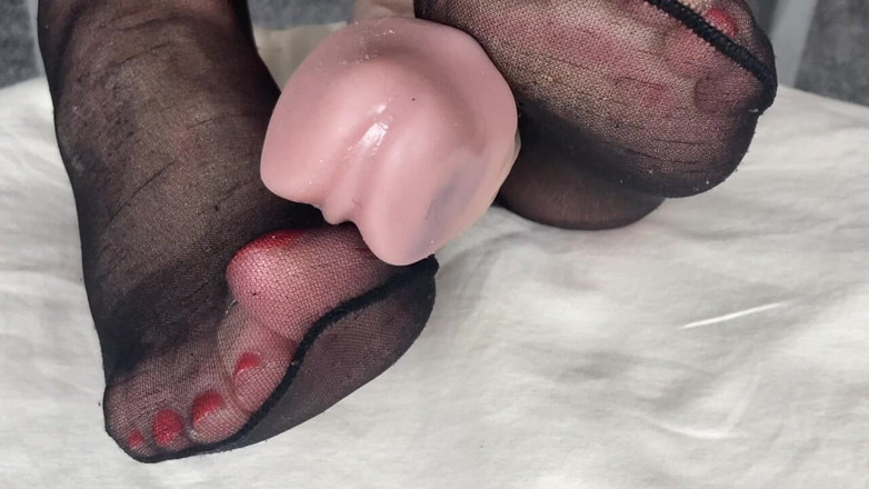 Mr MF: Nyonya wanita dewasa dengan kaki jenjang lagi pamer kaki, kaki,...