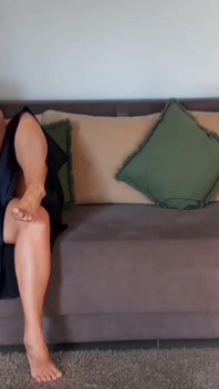 La moglie matura bionda amatoriale si gode il sesso dopo aver camminato