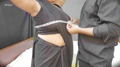 Riya bhabhi è stata scopata da un sarto