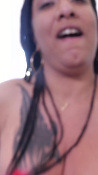 Danni Sucks for Cum on Tits