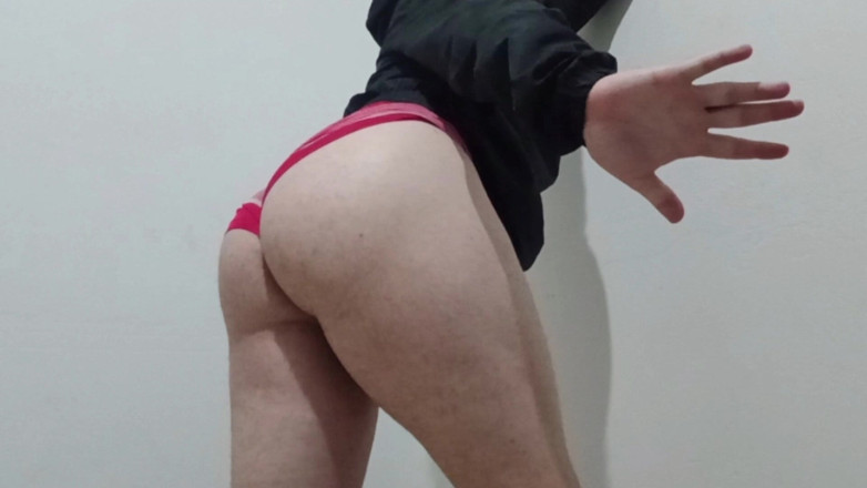 Mayaa Santos: I Scratched the Red Shorts to Make You Horny