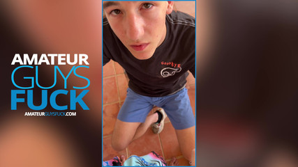 Amateur Guys Fuck: Agf09: Basit bir masaj olarak başlıyor, döl sırılsıklam bir sikiş...