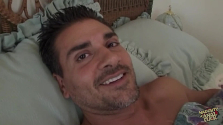 Naughty anal fuck: Fetele drăguțe Kara Mynor și Kat Kiss Adoră mâncând pizda și având...