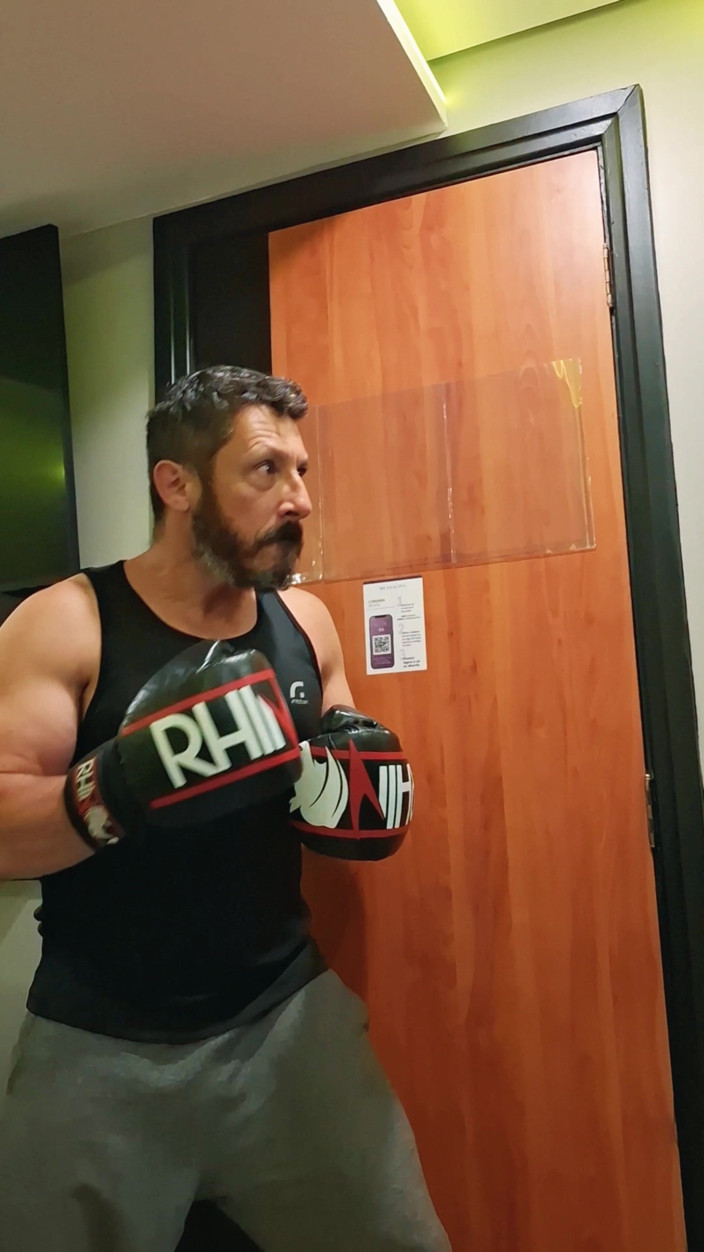 Combat and fetish: Gouine Wrestler - POV Muscle Worship Training Session