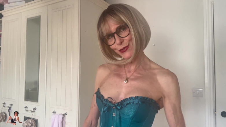 Deeliteful Jacy: Nenek