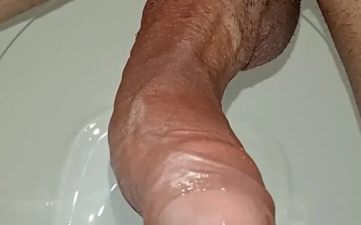Rey rey: Desperate Pissing in Purple Underwear of Hearts, Big Penis and...