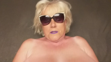 PureVicky66: Nenek pengen kontol