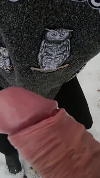 Na zewnątrz oszukuje mnie do spermy w mojej ciasnej dupie Gdzieś w lesie 4K