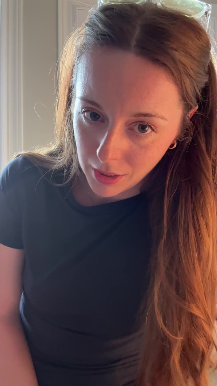 Nadia Foxx: Hottie in Glasses Tells You How to Stroke!