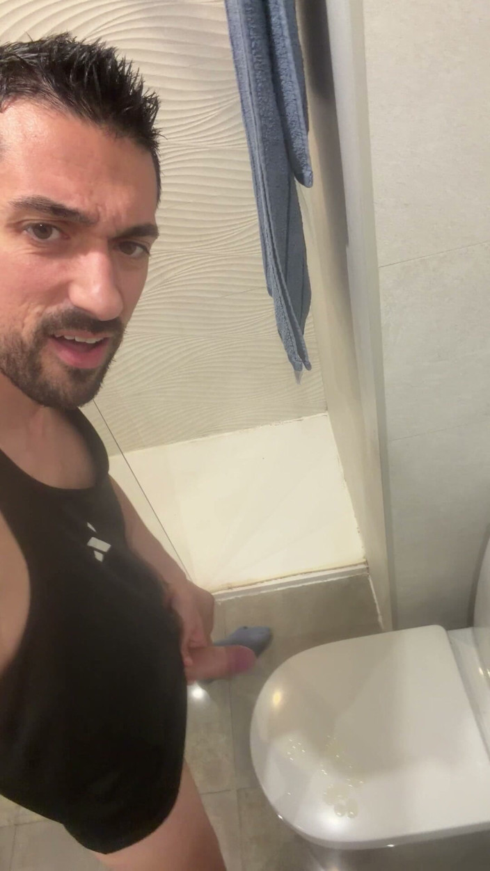 Liam Harding: Hot Stepdaddy Jerking off in Bathroom