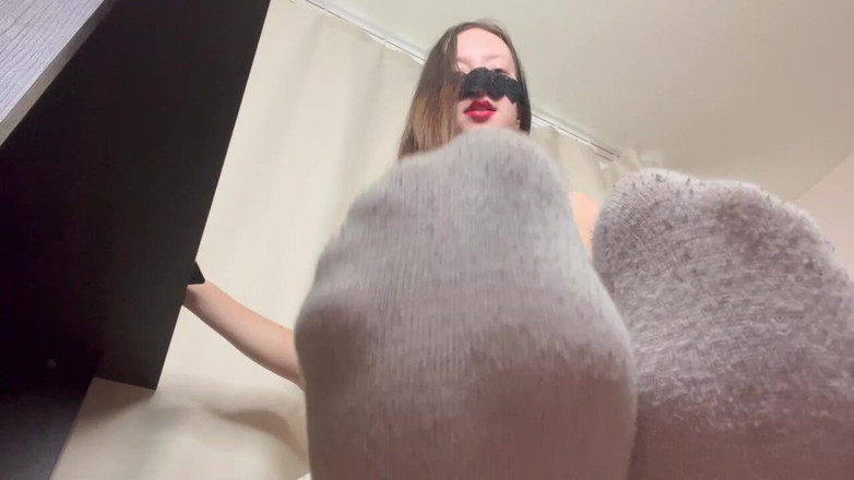 Skinny_lady69: The Scent of Goddess Socks and Total Submission