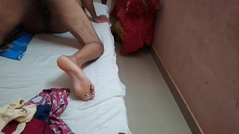 Skydreem1104: भारतीय गांव की लड़की और उसके पति ने घर पर सेक्स किया