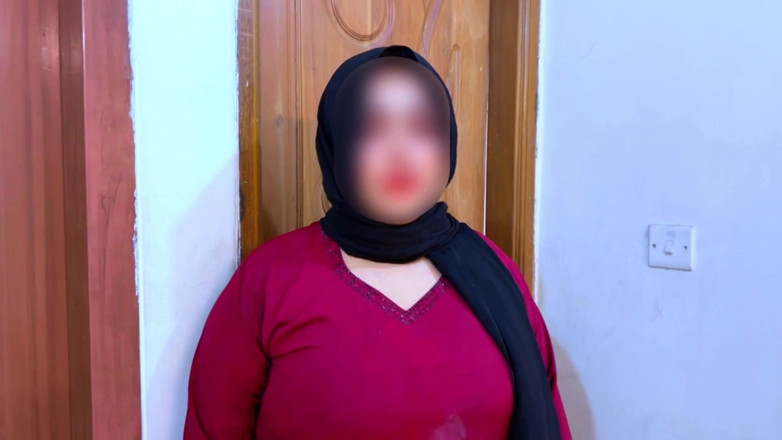 Aria Mia: Arab Beautiful Huge Ass &amp; Big Tits Hot Stepmom Squirt &amp; Pee...