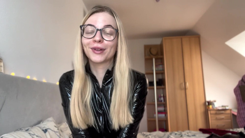 Goddess_Bella_Rae: Ви погано ставитеся до бета-сексу? Це відео для вас