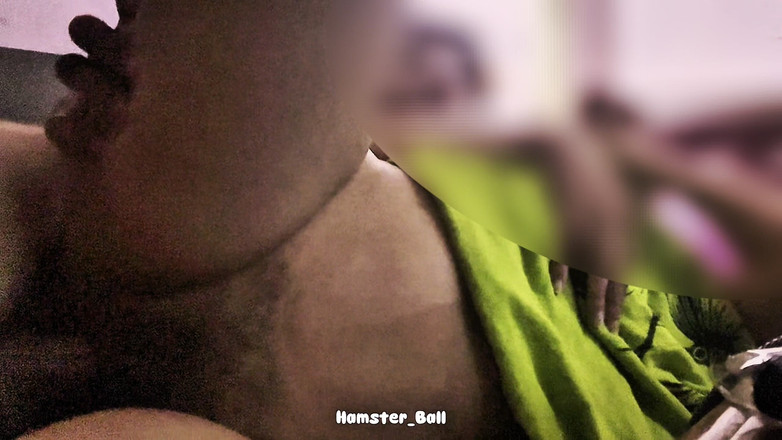 Hamster_Ball: Lừa dối bà nội trợ máy bay bà già trong...