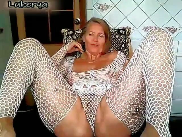 Lukerya: Lukerya in una rete bianca 2