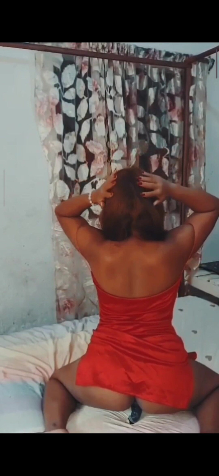 NiainaRandria: Masturbazione femminile