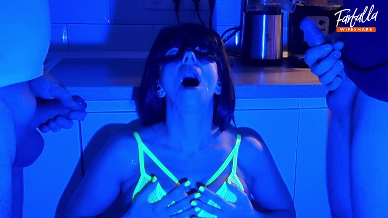 Farfalla wifeshare: Chia sẻ vợ tôi với người bạn thân nhất của...